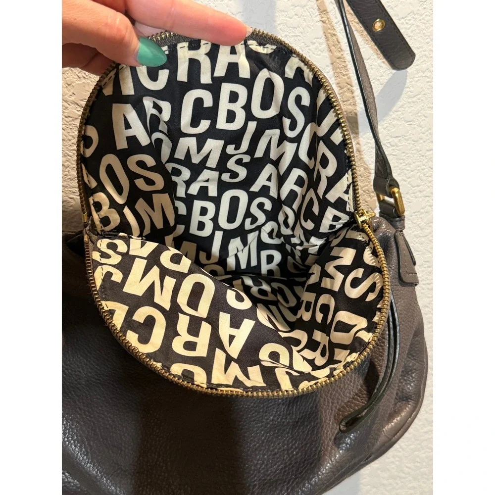 Marc by Marc Jacobs Womens Natasha Crossbody Bag Grey‎ Medium